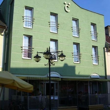 Hotel Central Kremnica Ngoại thất bức ảnh